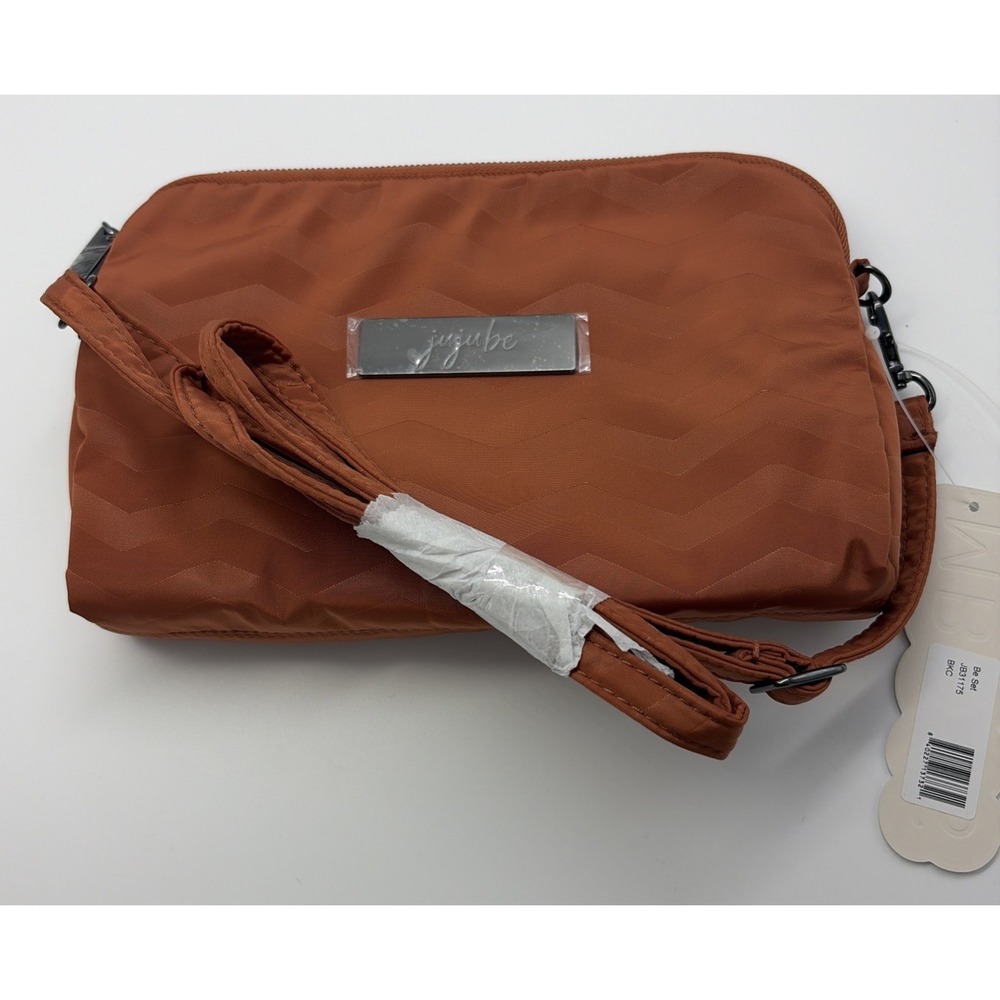 NWT Jujube Baked Clay/ Terracotta Be Set, 3 Organizing Pouches With Straps
